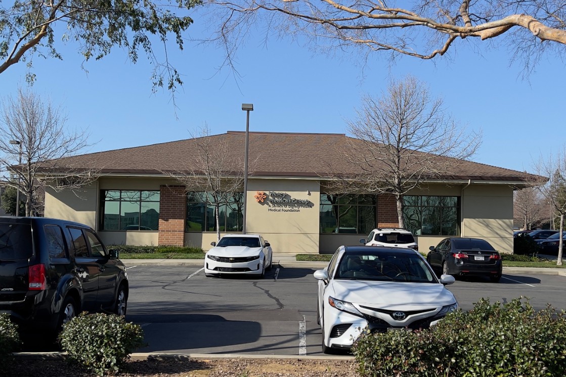 Primary & Specialty Care Elk Grove Big Horn Dignity Health